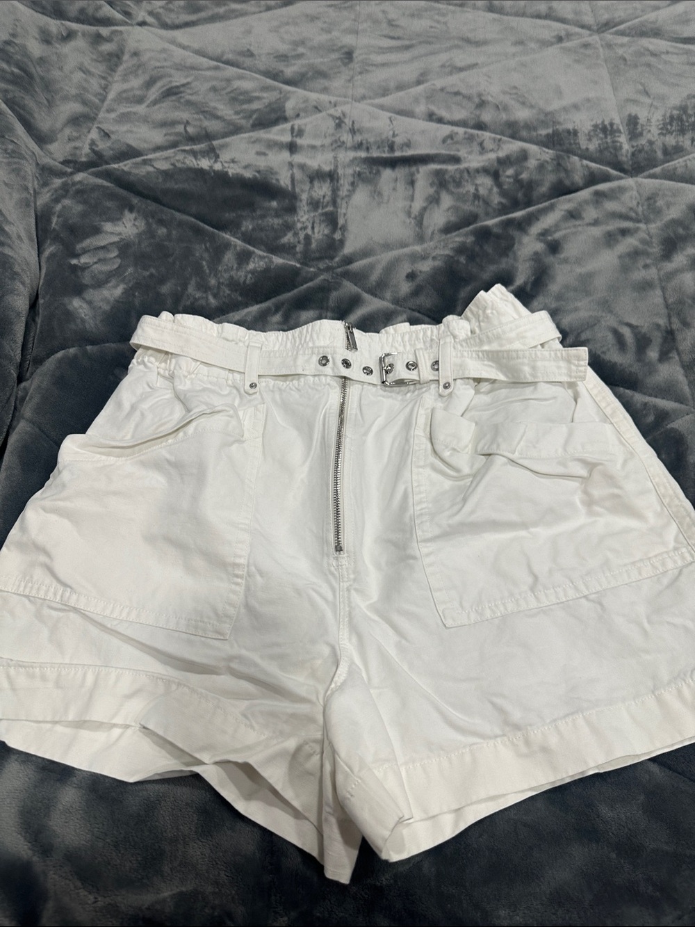 High-Waist light cream Utility Shorts with Belt